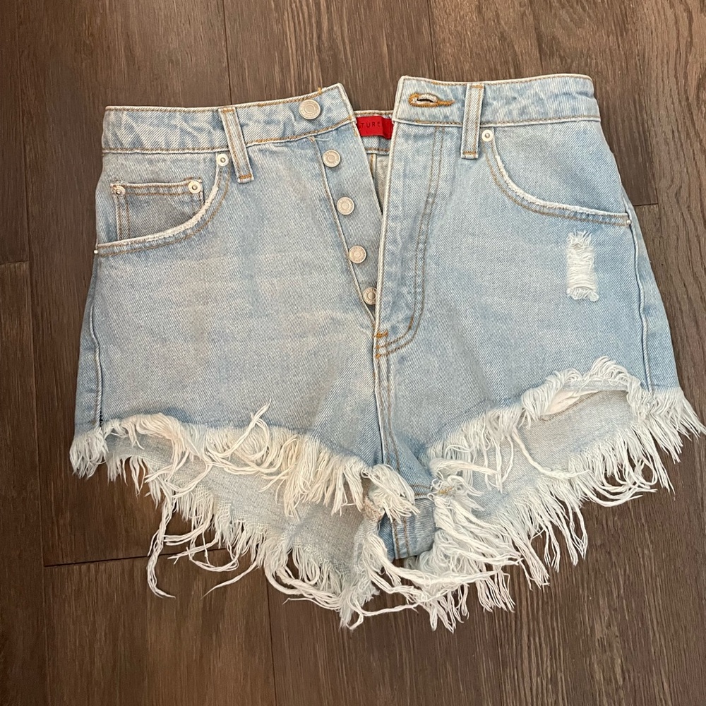 SIGNATURE 8 DENIM SHORTS💙 never worn!